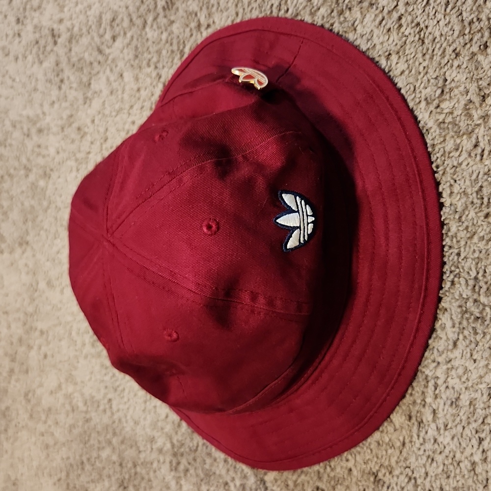Adidas deep red bucket hat
